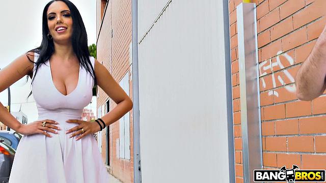 Horny Katrina Can't Wait To Bang