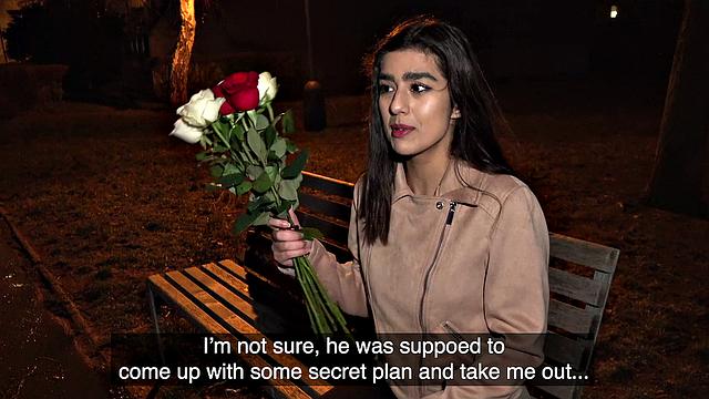 Айша бросает парень на День святого Валентина, трахается с незнакомцем в отеле