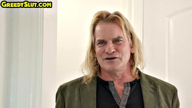 Cutie babe drilled by horny DILF