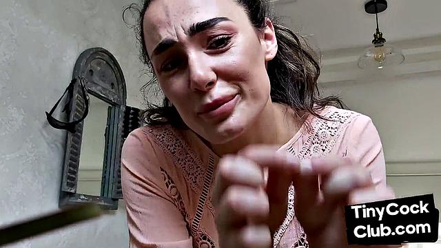 Stunning babe reacts to small dude