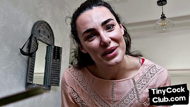 Stunning babe reacts to small dude