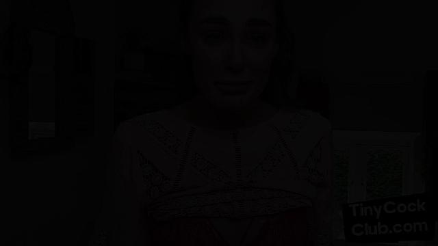 Stunning babe reacts to small dude