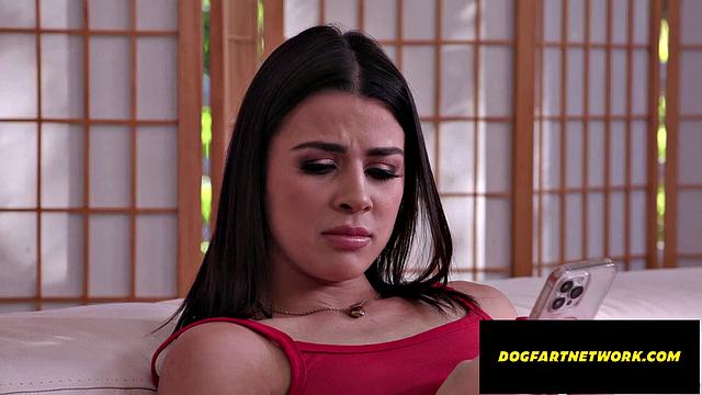 Naughty Stepdaughter Gives Footjob To Stepdaddy - Dogfart