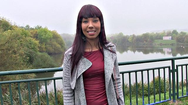 Watch this Ebony goddess get fucked hard in a car by a lucky dude