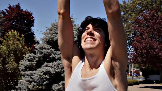 Stud penetrates gay in anal hole after kissing