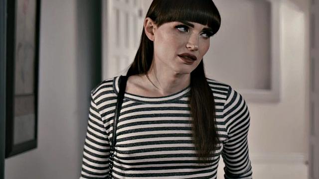 Trans lesbian pumping booty girlfriend in couple