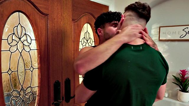 Tattooed stud bareback banged in hairy asshole to cumshot