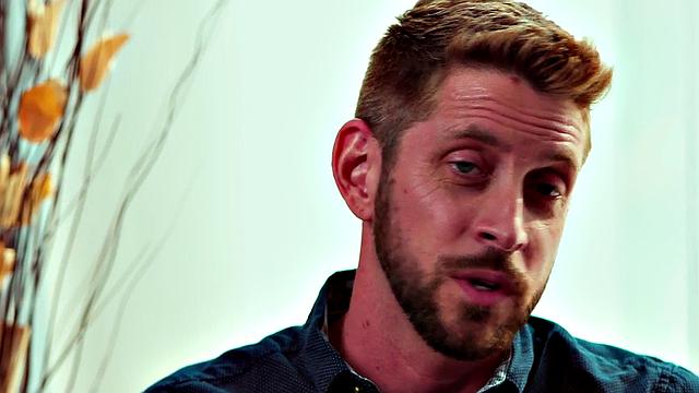 Tattooed stud bareback banged in hairy asshole to cumshot