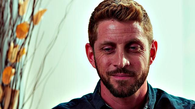 Tattooed stud bareback banged in hairy asshole to cumshot