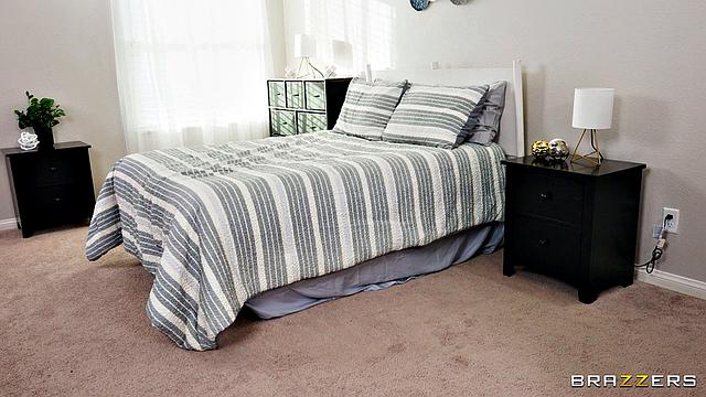 Lesbian Loses Gold Star