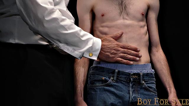 джейден пробует анальные игрушки с бородатым врачом