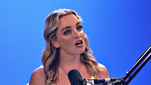 Bigbooty babe solo masturbating until orgasm at casting