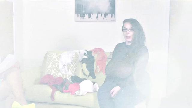 Georgina Gee Chats With Stone