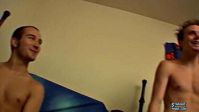 Billy da Kidd fills Jacob's mouth and takes his load in a wild gay hookup