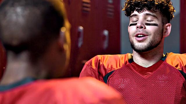 Athletic Ebony Sud Fucks In Locker Room Till Cumshot