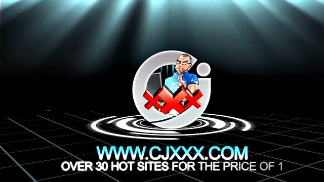 натурал срывается и кончает в крепких мужских руках