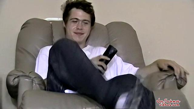 Стрейт-парень дрочит - Кевин