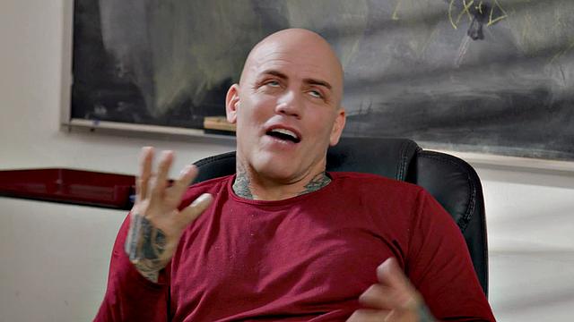 21yo wild slut fucked by big dick in pussy hole