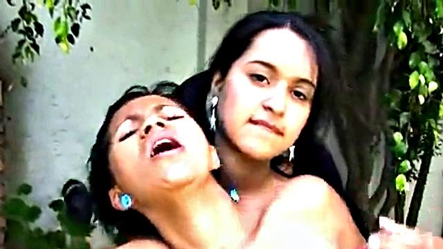 Teen Lilly's Lesbian Play in the Garden