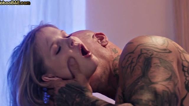 Petite babe licked and got pounded in doggystyle