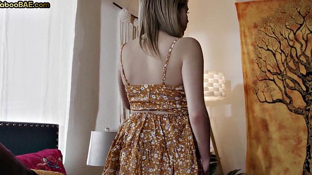 Petite babe licked and got pounded in doggystyle