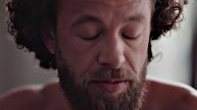 развратная падчерица глотает член, отчим жестко ебет после