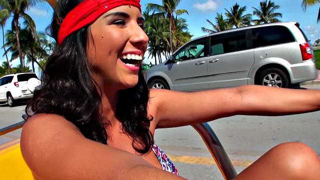 Wild Naked Girlfriend