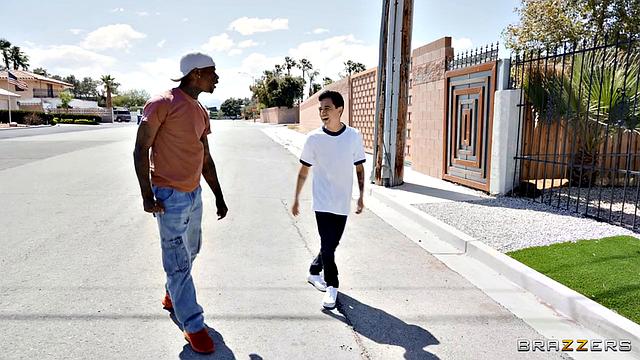 MILF's Streakers Threesome