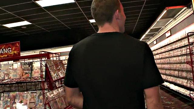 Watch a straight guy get surprised by a gay gloryhole encounter