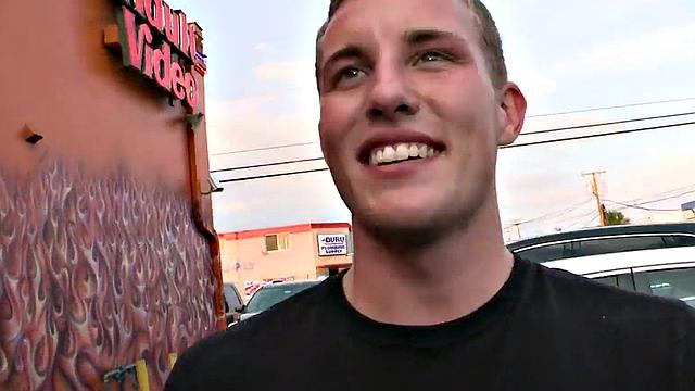 Watch a straight guy get surprised by a gay gloryhole encounter