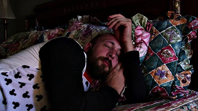 Cindy Too Much - Deck the Halls