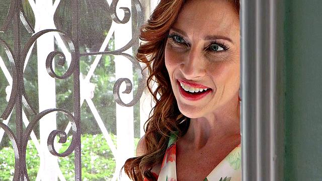 Hot MILF for the new neighbor