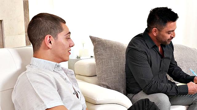 Mesmerized twink fucked in BDSM by therapist after session