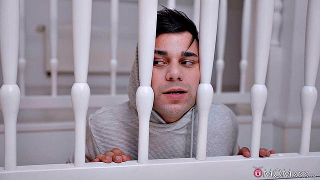 Big Tit Stepmom Fucks Stepson