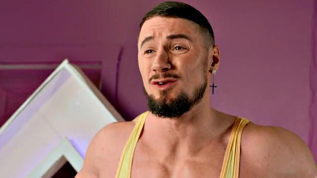 Curvy redhead tgirl sucked before sex in workout gear