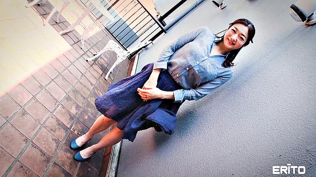 The temptation of a pussy ~ A frustrated married woman who seduces friend ~