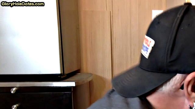 Gloryhole DILF blows dick in homemade closeup