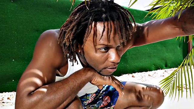 Black nympho babe banged by huge dick outdoors