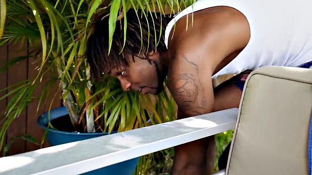 Black nympho babe banged by huge dick outdoors