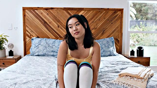 GIRLSWAY - Horny Petite Kimmy Kimm Watches Stepmom Reagan Foxx Doing Bikini Fitting