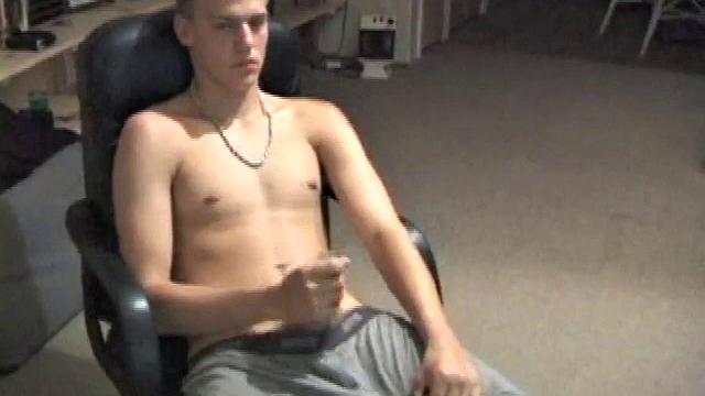 Amateur Jerking Off