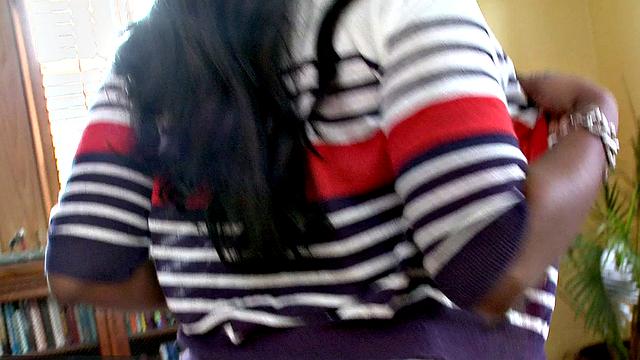 Оливия пришла на работу, и у всех выпало из рук кофе - бюст вне закона