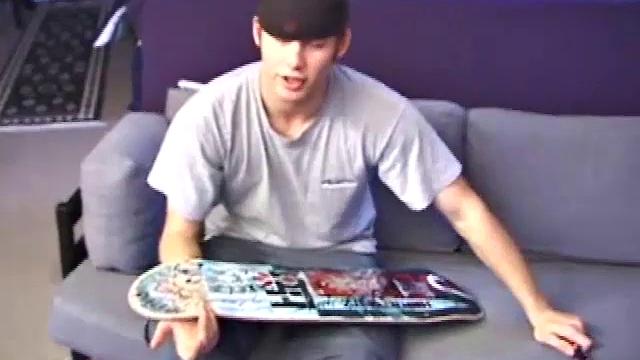 Cocky skater boy Stephan tsrips naked and cues up some porn, as he lubes up and plays with his cock. After giving himself long and slow strokes, Stephan blasts his cum load out onto his skateboard.