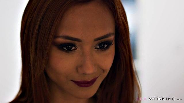 Squirting Latina gives POV oral