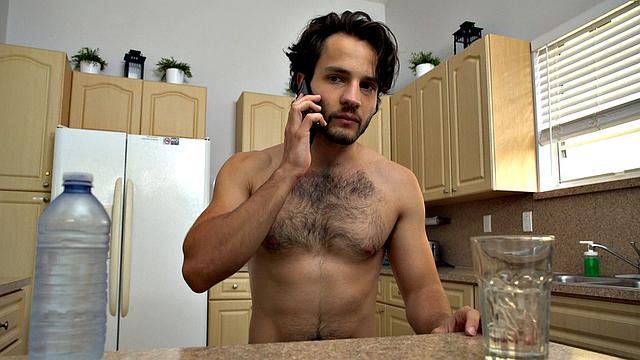 Маскированный качок жестко трахает Данте Дракиса у него дома