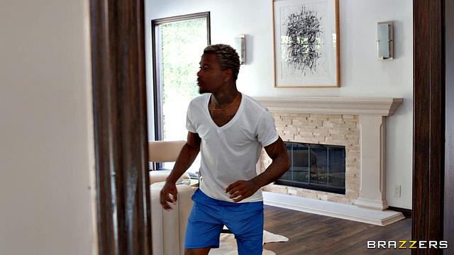 Bathtub Anal With MILF