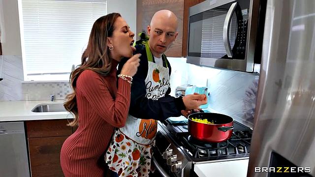 Cherie Deville: Prim Primal