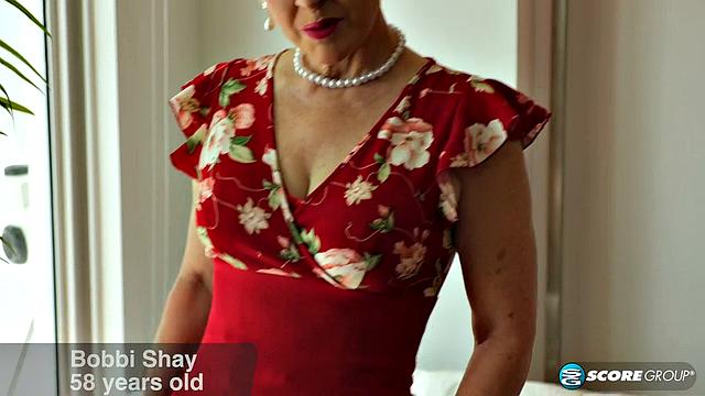 58-year-old Bobbi Shay gets off and tells you how to jerk off