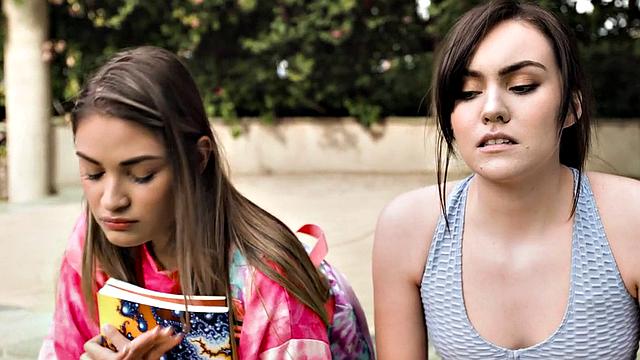 Nympho bitches enjoy eating pussies after kissing