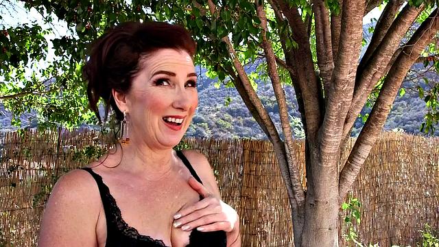 Maria Fawndeli gets wet